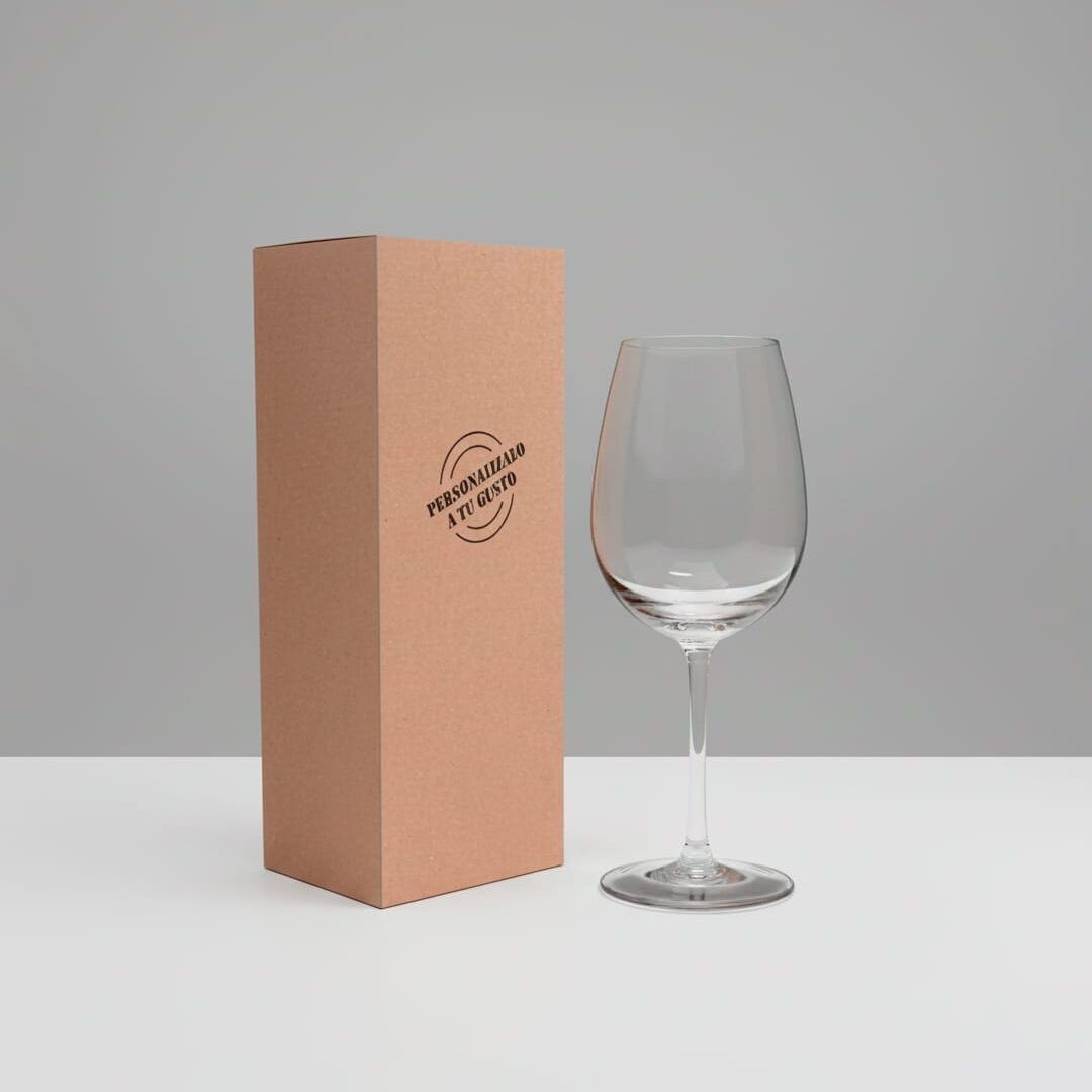 Set de caja Kraft con grabado SIN CARGO + Copa Bordeaux